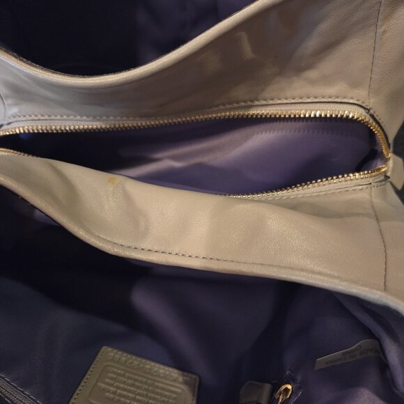 Coach Handbag - Picture 3 of 4